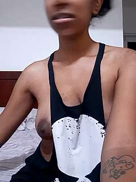 _petitgirl naked stripping on cam for live sex video chat