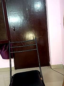 PumpedGymshoe naked stripping on cam for live sex video chat