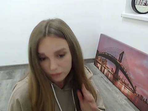 _Rasp_Berry naked stripping on cam for live sex video chat