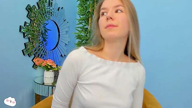 Sandra__Woow naked stripping on cam for live sex video chat