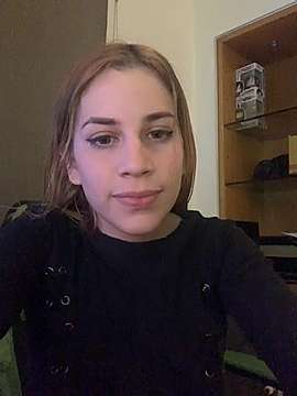 savannah_11 naked stripping on cam for live sex video chat