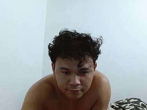 sexcuoplelatina naked stripping on cam for live sex video chat