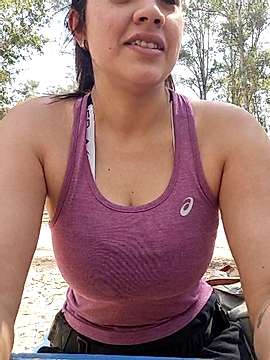 shann-syr naked stripping on cam for live sex video chat