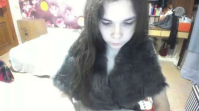 silvercaramel naked stripping on cam for live sex video chat