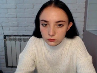 SweetBritany nude on cam – live sex chat