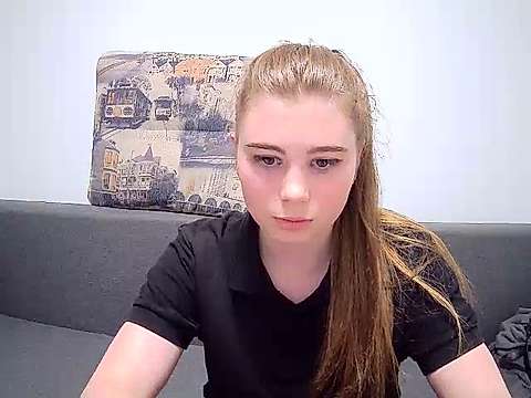SweetValery19 naked stripping on cam for live sex video chat