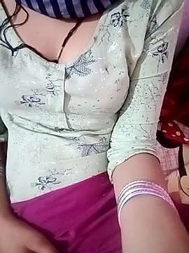 swiggy-123 naked stripping on cam for live sex video chat
