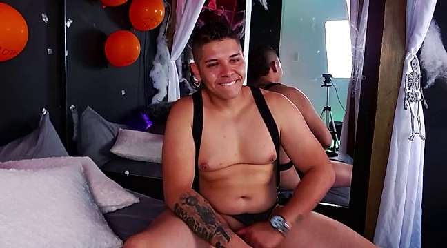 tamara_n_jacob naked stripping on cam for live sex video chat