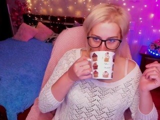 Victoria-Johns nude on cam – live sex chat