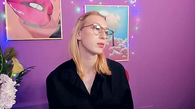 ViolaRosso naked stripping on cam for live sex video chat