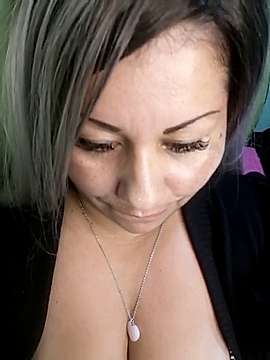 Zahira_willingx naked stripping on cam for live sex video chat