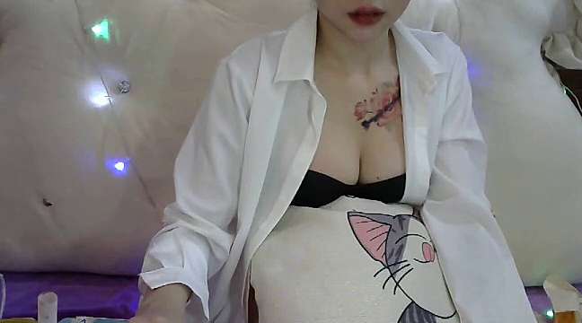 Alex_sweetyy naked stripping on cam for live sex video chat