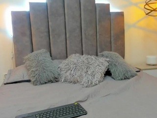 BrianaMontes nude on cam – live sex chat