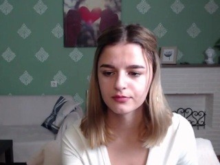 BritneyJenners nude on cam – live sex chat