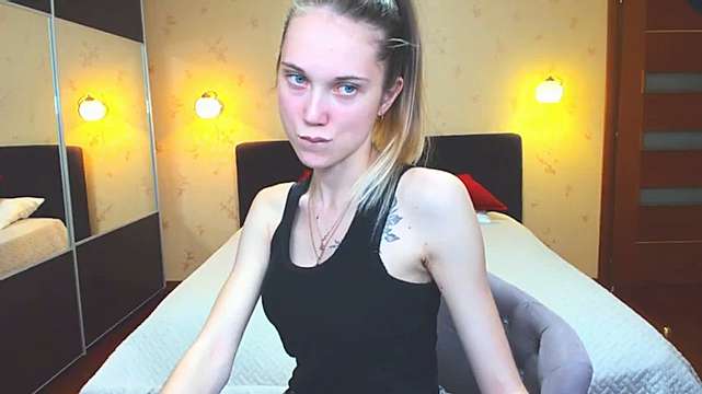 CoastOfLove naked stripping on cam for live sex video chat