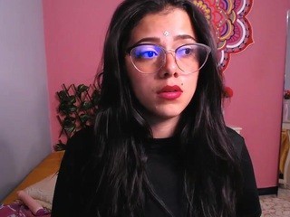 Emily Cruz nude on cam – live sex chat