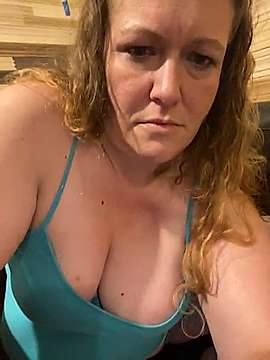 Exclusivegirl69 naked stripping on cam for live sex video chat