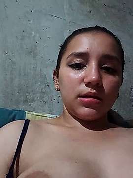 Gabby_Duque naked stripping on cam for live sex video chat