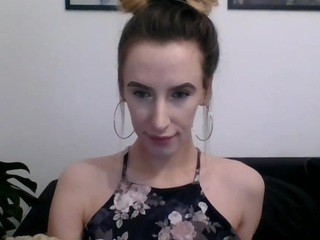HaileyDesire nude on cam – live sex chat