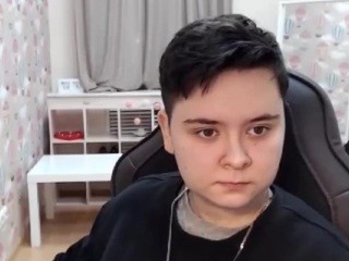 InetQuint nude on cam – live sex chat