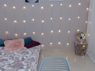 Irina-skin nude on cam – live sex chat