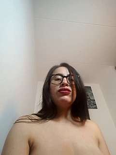 katybby naked stripping on cam for live sex video chat