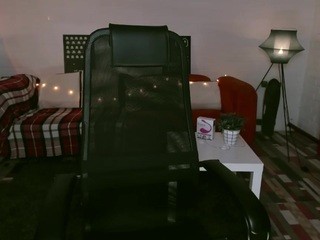 KittiMeow nude on cam – live sex chat