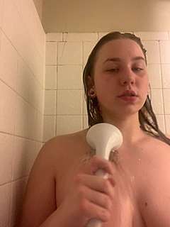 lalacreams naked stripping on cam for live sex video chat