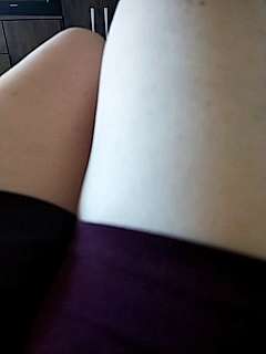 loirappkrosa naked stripping on cam for live sex video chat