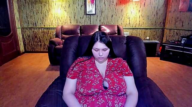 LolaaTaylor naked stripping on cam for live sex video chat