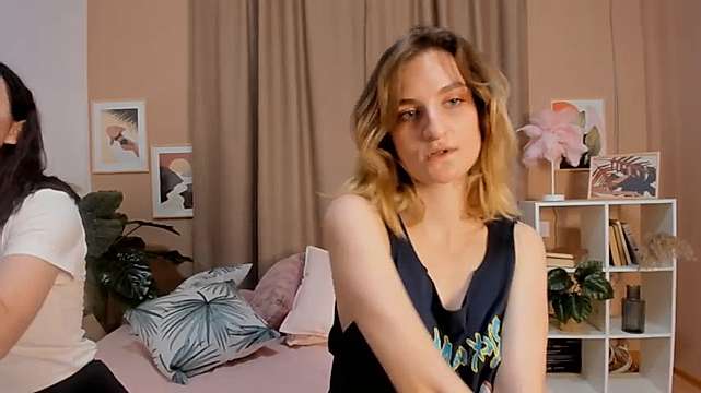LucilleJean naked stripping on cam for live sex video chat