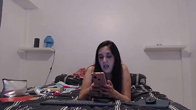 lulipopsexy naked stripping on cam for live sex video chat