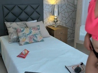 Mailyn-Cooper nude on cam – live sex chat
