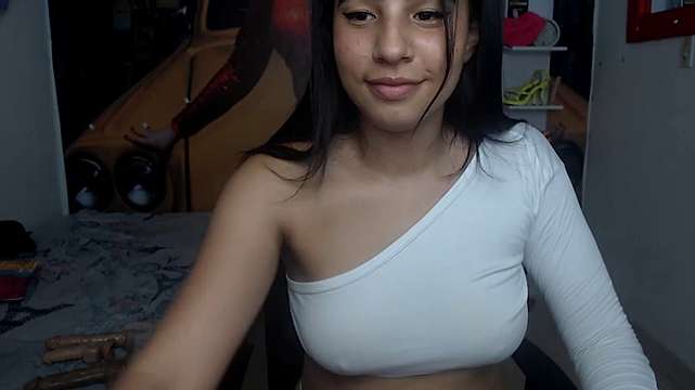 mariana_lopez_ naked stripping on cam for live sex video chat