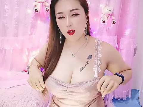 MayaLores naked stripping on cam for live sex video chat