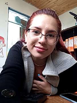 melanyhot16 naked stripping on cam for live sex video chat