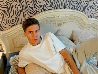 Mirracle nude on cam – live sex chat