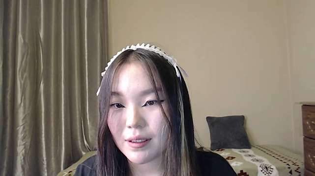misaki_meow naked stripping on cam for live sex video chat