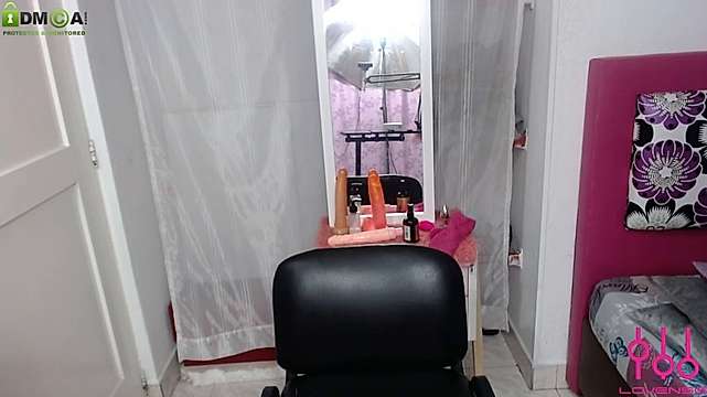 nicol_sweet_2 naked stripping on cam for live sex video chat