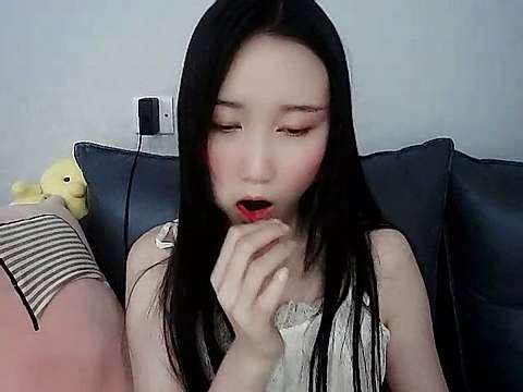 Taya-M naked stripping on cam for live sex video chat