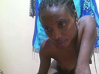 tinnahkk200 naked stripping on cam for live sex video chat