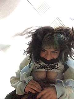valen_dreams01 naked stripping on cam for live sex video chat