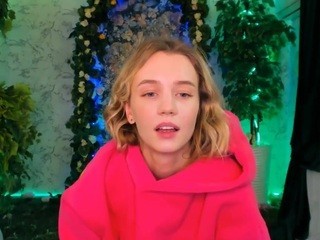 Xoanetta nude on cam – live sex chat
