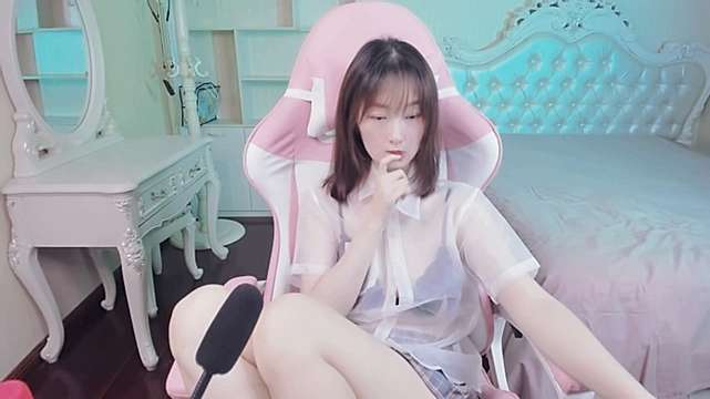 Xue-erYa naked stripping on cam for live sex video chat