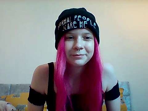 Amy_Keyes naked stripping on cam for live sex video chat