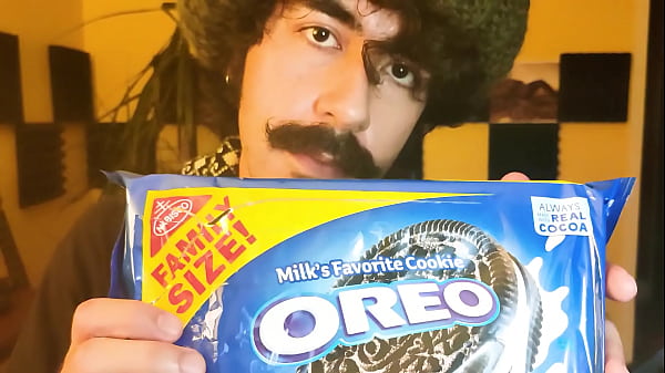 [ASMR] Masochist Eats Oreos WITHOUT ANY MILK (ch*king, gagging, spitting, crying, pain, suffering, eternal damnation) [Geraldo Rivera – jankASMR]