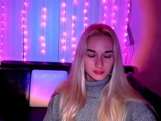 BarbieLees nude on cam – live sex chat