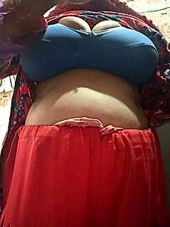 Bhabhi_Deshi naked stripping on cam for live sex video chat