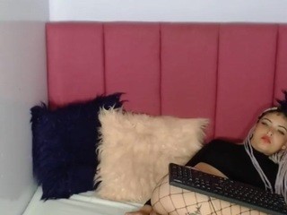 BrandiFoxx nude on cam – live sex chat