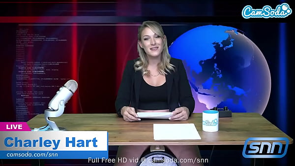 Camsoda – Hot Blonde Milf rides Sybian and masturbates during news cast